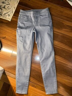 White House Black Market Light Gray Skinny Jeans